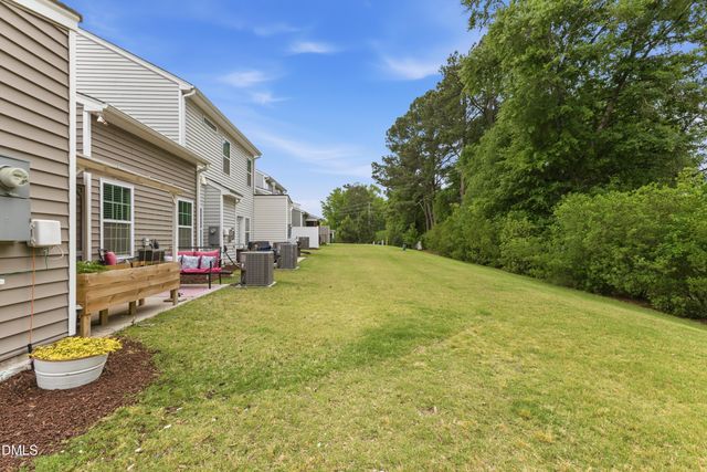 545 Barneswyck Drive, Fuquay Varina, NC 27526