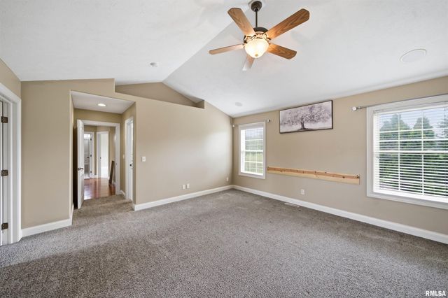 4110 W ANNBRIAR Drive, Peoria, IL 61615