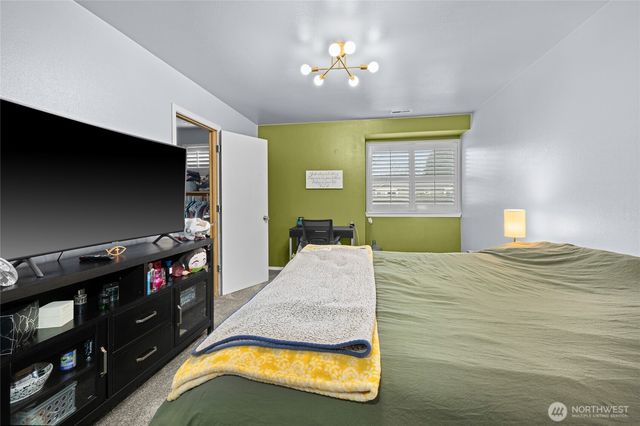 10904 62nd Street E, Puyallup, WA 98372