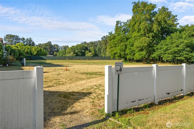 10904 62nd Street E, Puyallup, WA 98372