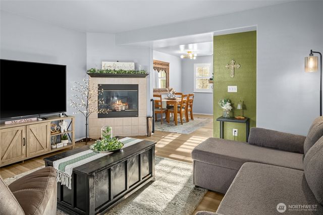 10904 62nd Street E, Puyallup, WA 98372