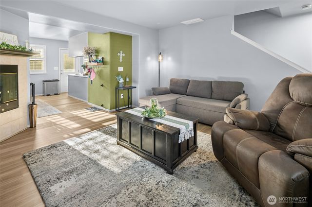 10904 62nd Street E, Puyallup, WA 98372