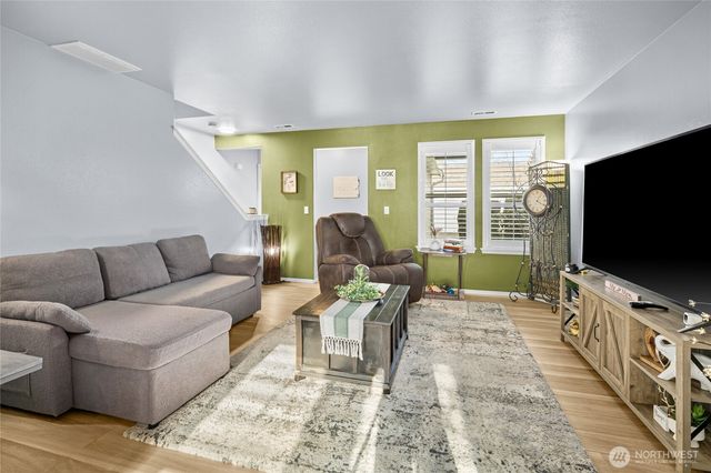 10904 62nd Street E, Puyallup, WA 98372