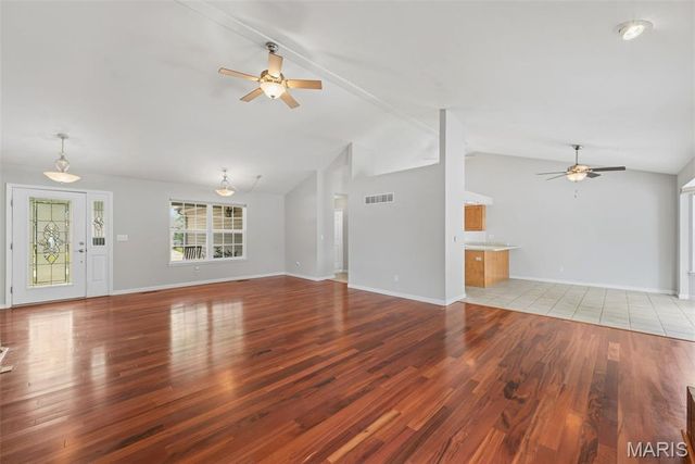 1917 Williamstown Drive, St Peters, MO 63376