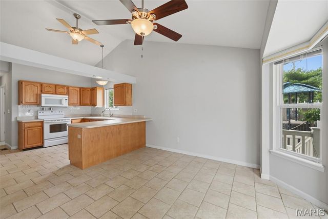 1917 Williamstown Drive, St Peters, MO 63376