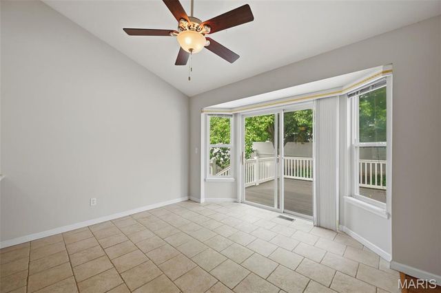 1917 Williamstown Drive, St Peters, MO 63376