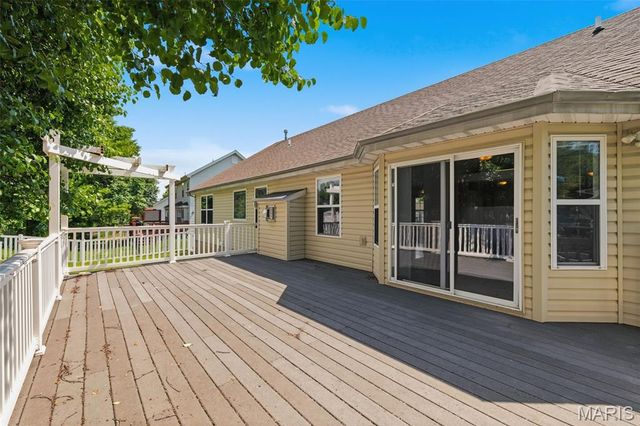 1917 Williamstown Drive, St Peters, MO 63376