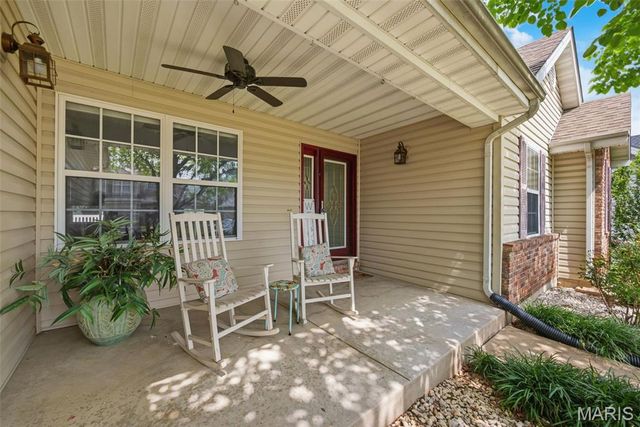 1917 Williamstown Drive, St Peters, MO 63376