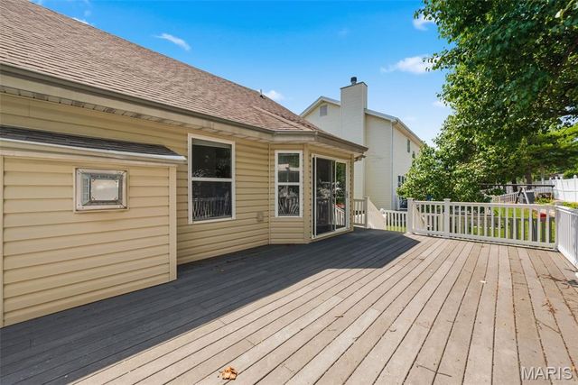 1917 Williamstown Drive, St Peters, MO 63376