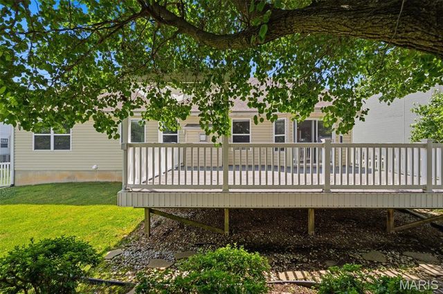 1917 Williamstown Drive, St Peters, MO 63376