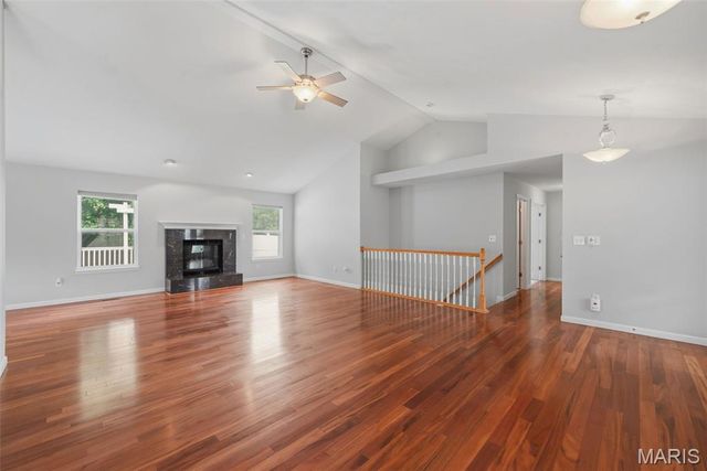 1917 Williamstown Drive, St Peters, MO 63376