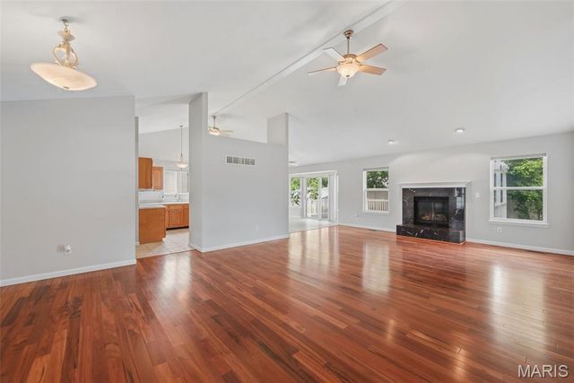 1917 Williamstown Drive, St Peters, MO 63376