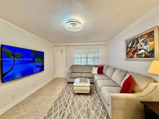 4310 NW 12th Ct 106, Lauderhill, FL 33313