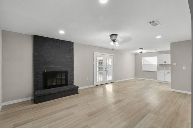 1002 Wembley Road, Arlington, TX 76014