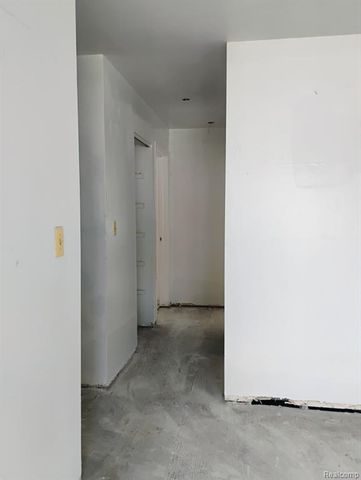 22100 Dante Street, Oak Park, MI 48237