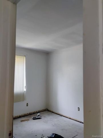 22100 Dante Street, Oak Park, MI 48237