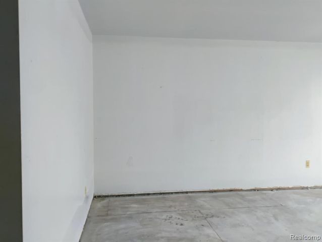 22100 Dante Street, Oak Park, MI 48237