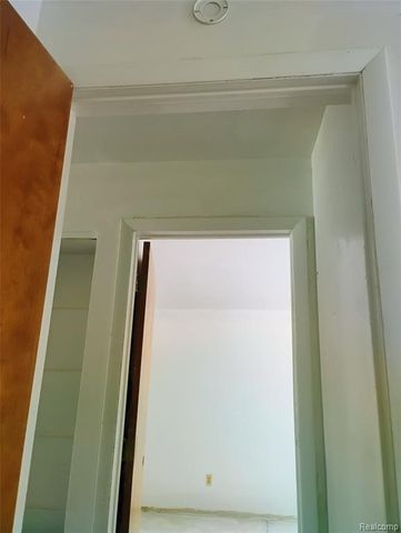 22100 Dante Street, Oak Park, MI 48237