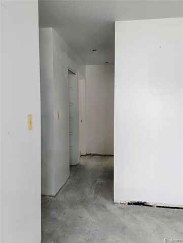 22100 Dante Street, Oak Park, MI 48237