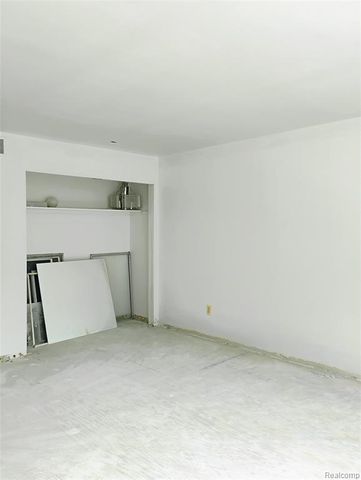 22100 Dante Street, Oak Park, MI 48237