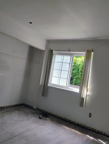 22100 Dante Street, Oak Park, MI 48237