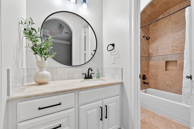 4002 Adobe Arch Court, Richmond, TX 77406