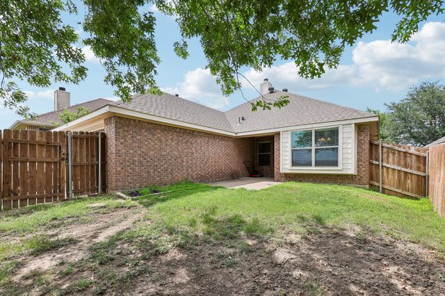 117 Brook Hollow Lane, Red Oak, TX 75154