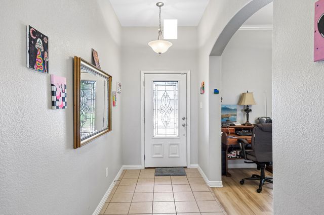 117 Brook Hollow Lane, Red Oak, TX 75154