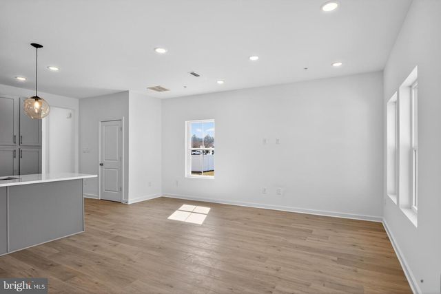 304 CLEMENT LOOP, Salisbury, MD 21804