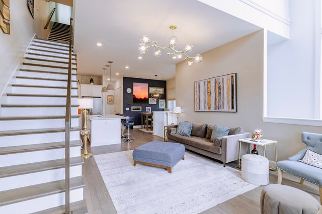 1009B Southside Ave B, Nashville, TN 37203