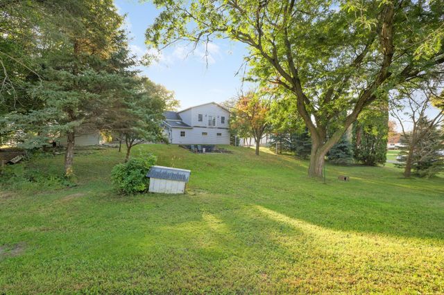 412 Prairie Avenue, Faribault, MN 55021