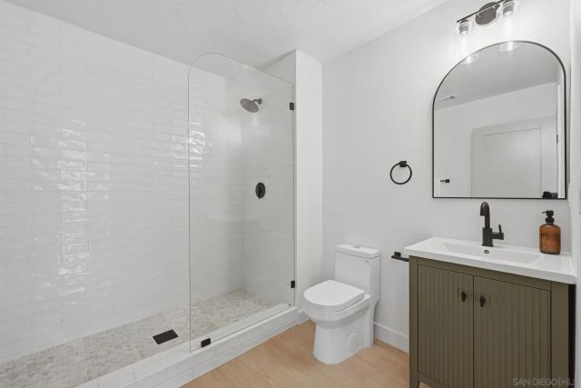 2610 Chestnut Ave, Carlsbad, CA 92010