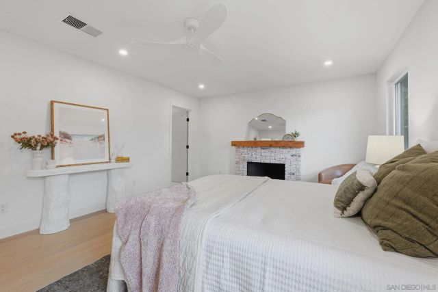 2610 Chestnut Ave, Carlsbad, CA 92010