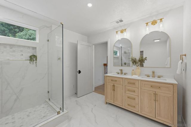 2610 Chestnut Ave, Carlsbad, CA 92010