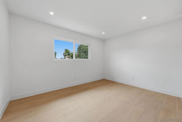 2610 Chestnut Ave, Carlsbad, CA 92010