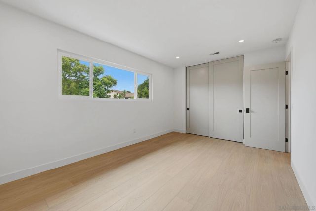 2610 Chestnut Ave, Carlsbad, CA 92010
