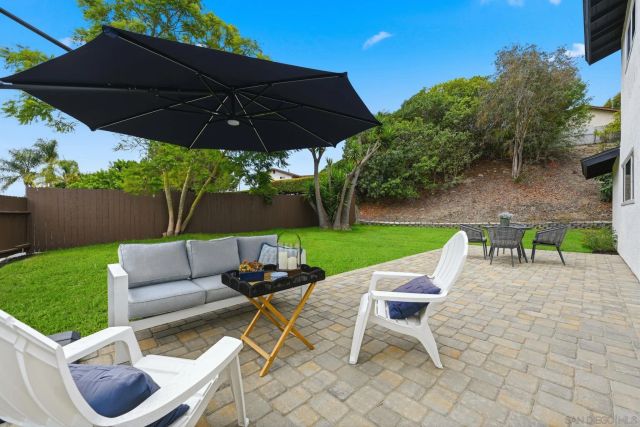 2610 Chestnut Ave, Carlsbad, CA 92010