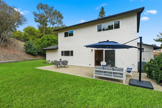 2610 Chestnut Ave, Carlsbad, CA 92010