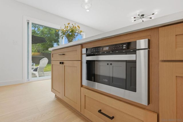 2610 Chestnut Ave, Carlsbad, CA 92010