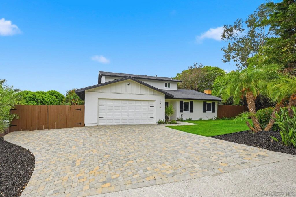 2610 Chestnut Ave, Carlsbad, CA 92010