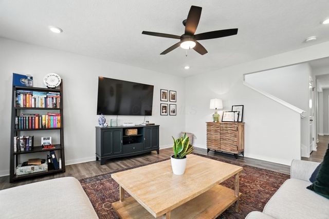 530 Hemingway Avenue, Lithopolis, OH 43136