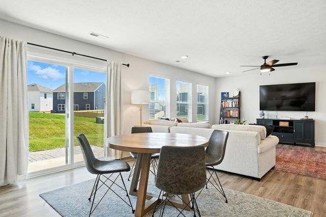 530 Hemingway Avenue, Lithopolis, OH 43136