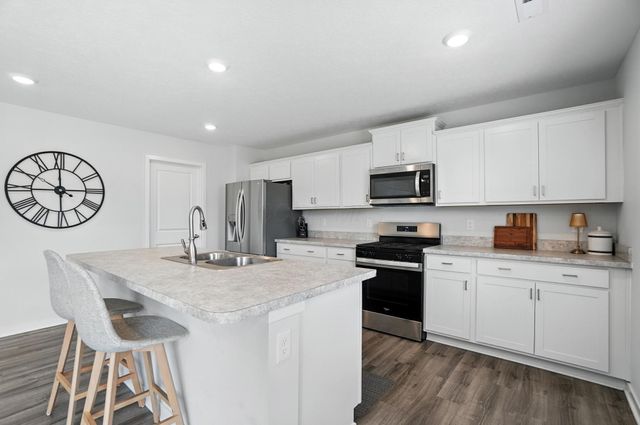 530 Hemingway Avenue, Lithopolis, OH 43136