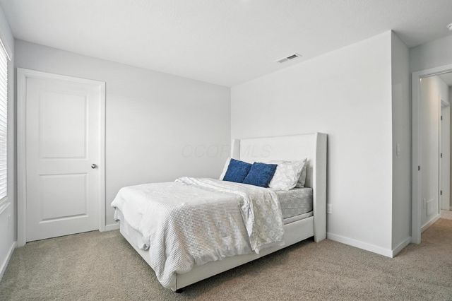530 Hemingway Avenue, Lithopolis, OH 43136
