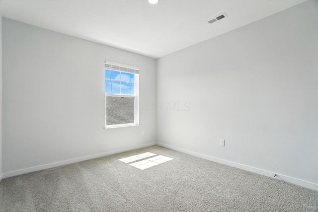 530 Hemingway Avenue, Lithopolis, OH 43136
