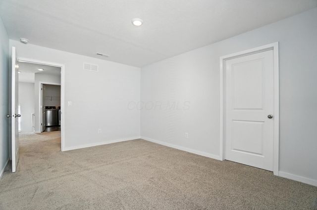 530 Hemingway Avenue, Lithopolis, OH 43136