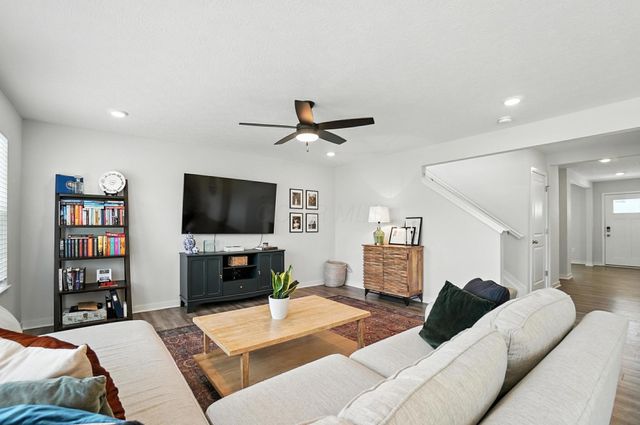 530 Hemingway Avenue, Lithopolis, OH 43136