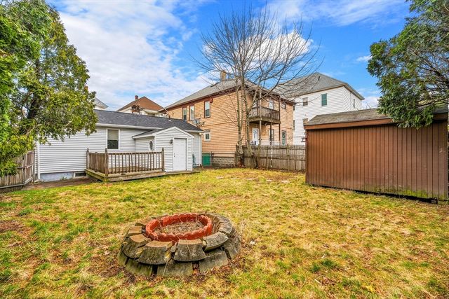 298 Collette St, New Bedford, MA 02746