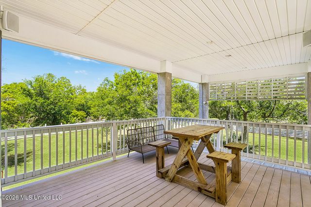 1526 Dunbar Avenue, Bay Saint Louis, MS 39520