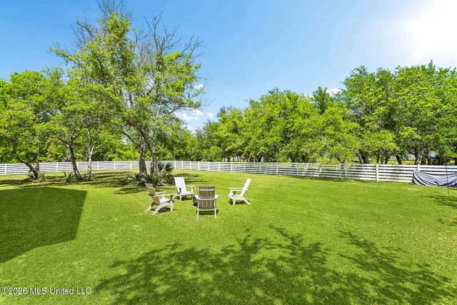 1526 Dunbar Avenue, Bay Saint Louis, MS 39520